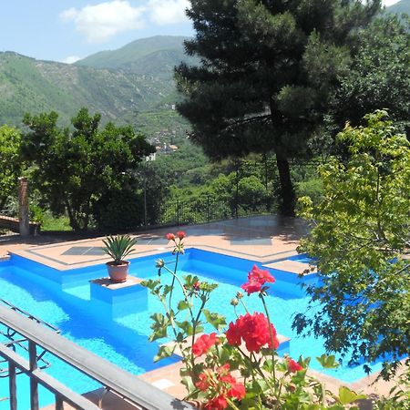 Agriturismo La Casa Del Ghiro Pimonte Exterior foto