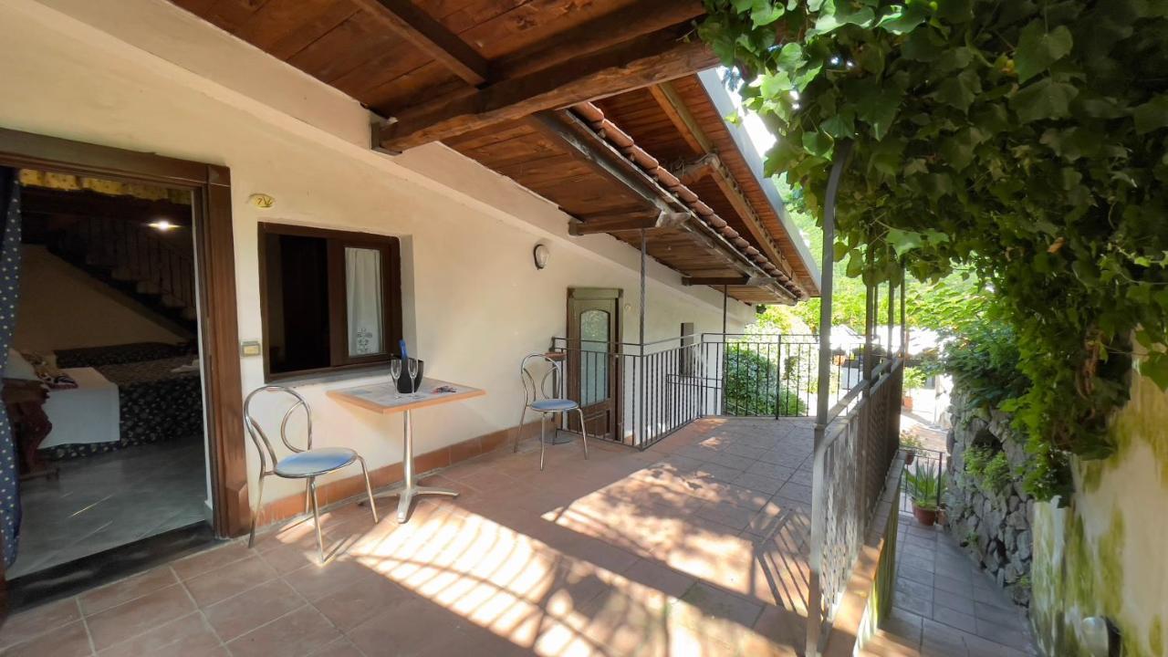 Agriturismo La Casa Del Ghiro Pimonte Exterior foto